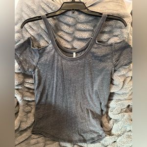 EUC Z Supply cold shoulder top